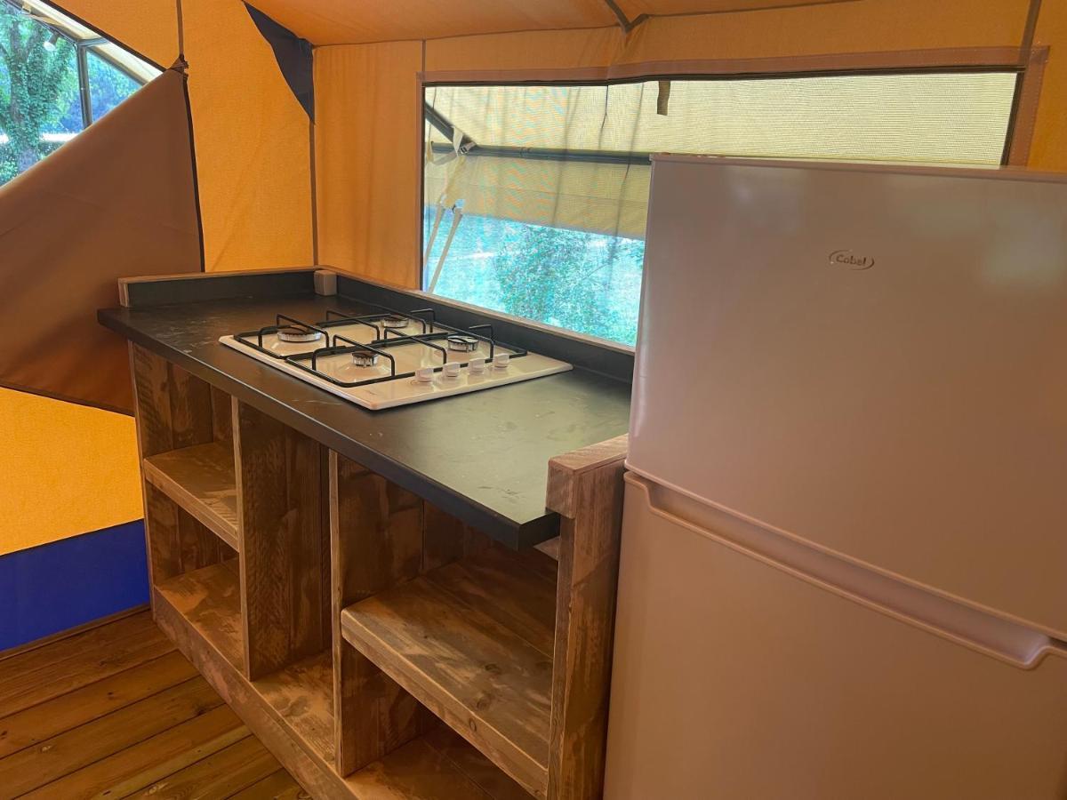 Camping Paradis De Maillac Sainte-Nathalene Bagian luar foto